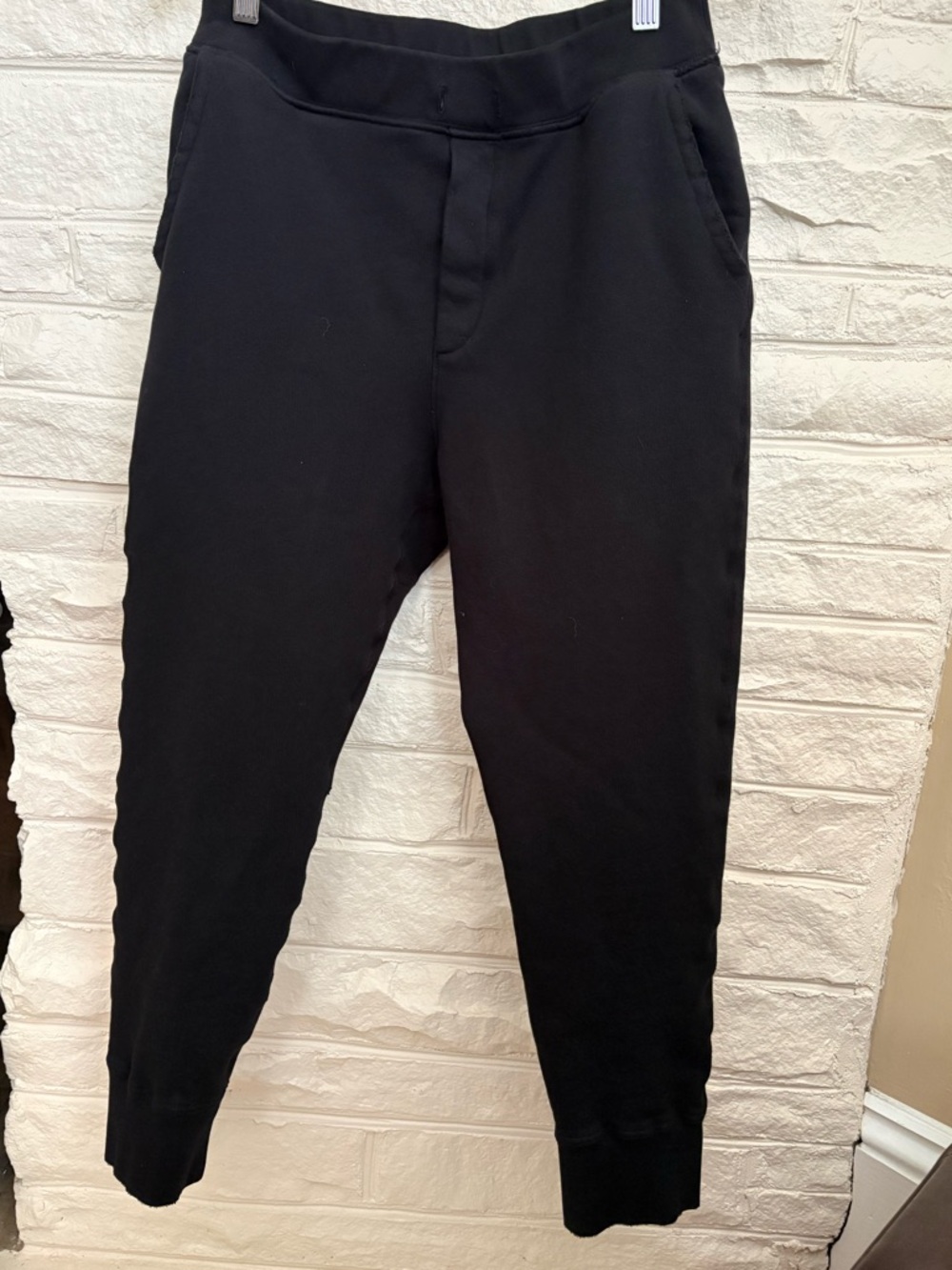 Nili Lotan Black Cropped Jogger Pant Women’s Small - Comfort Quiet Luxury - NWOT